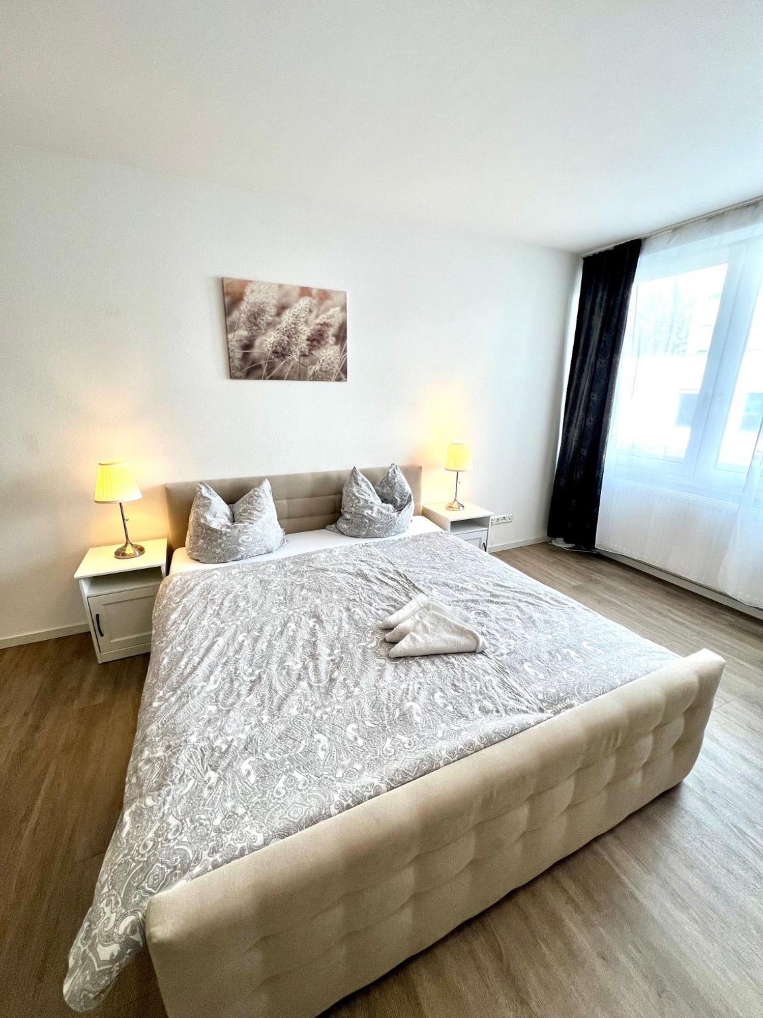 City Appartement Kueche,Bad, Parken Im Zentrum Von Равенсбург Стая снимка