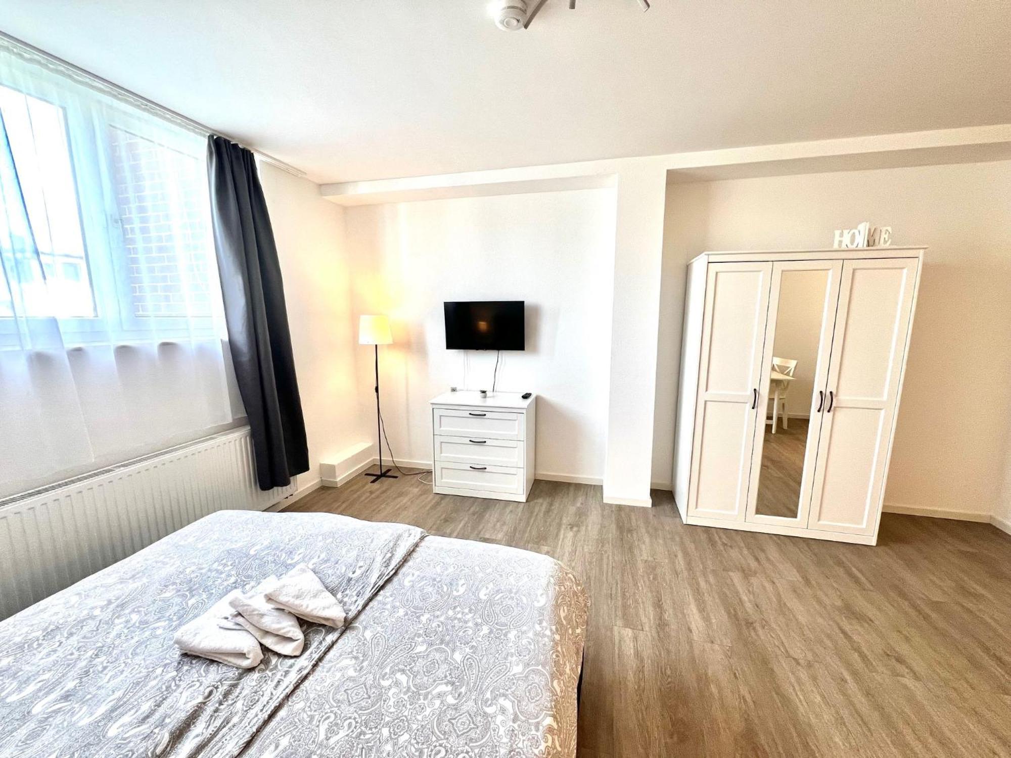 City Appartement Kueche,Bad, Parken Im Zentrum Von Равенсбург Екстериор снимка