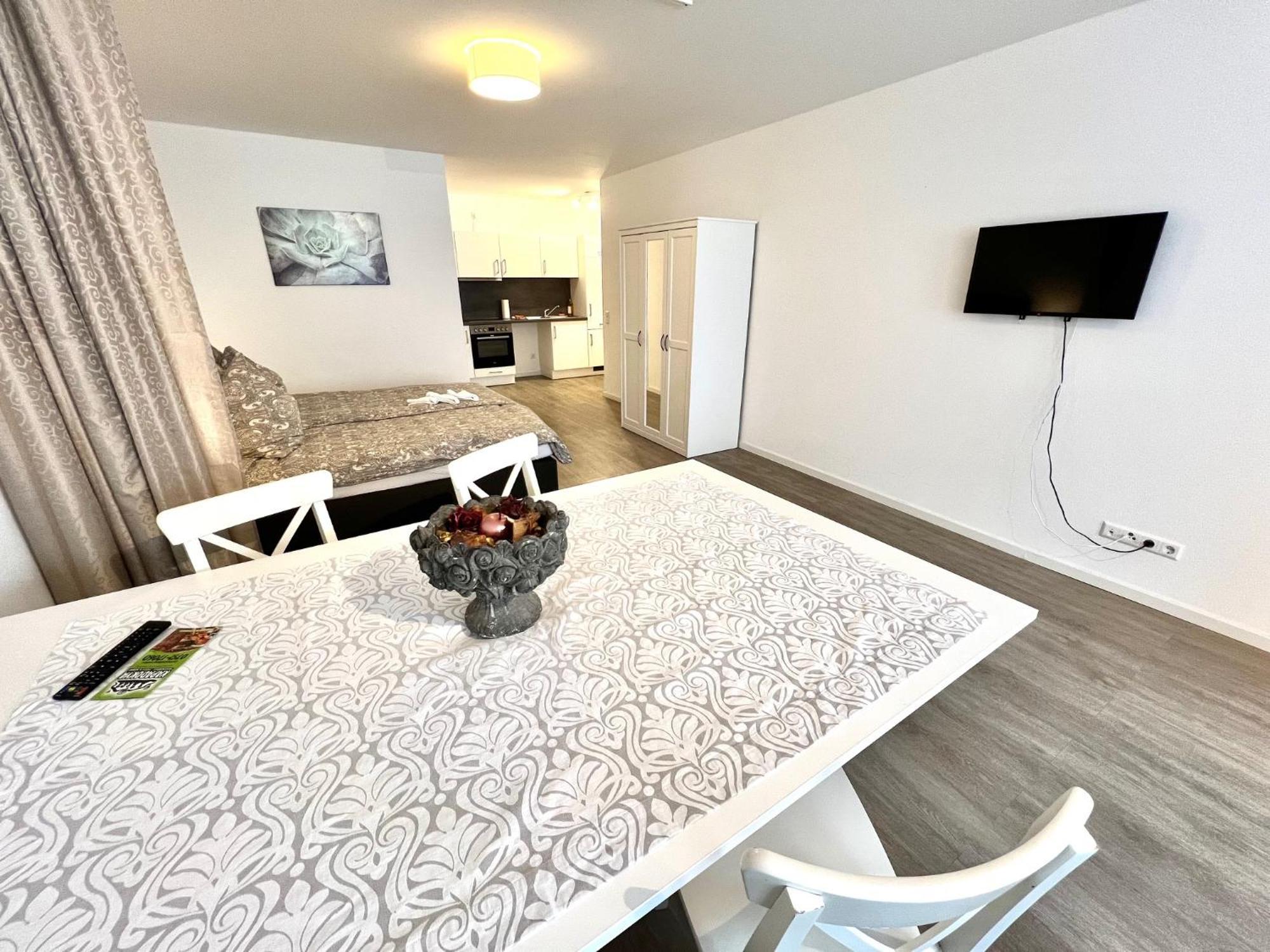 City Appartement Kueche,Bad, Parken Im Zentrum Von Равенсбург Екстериор снимка