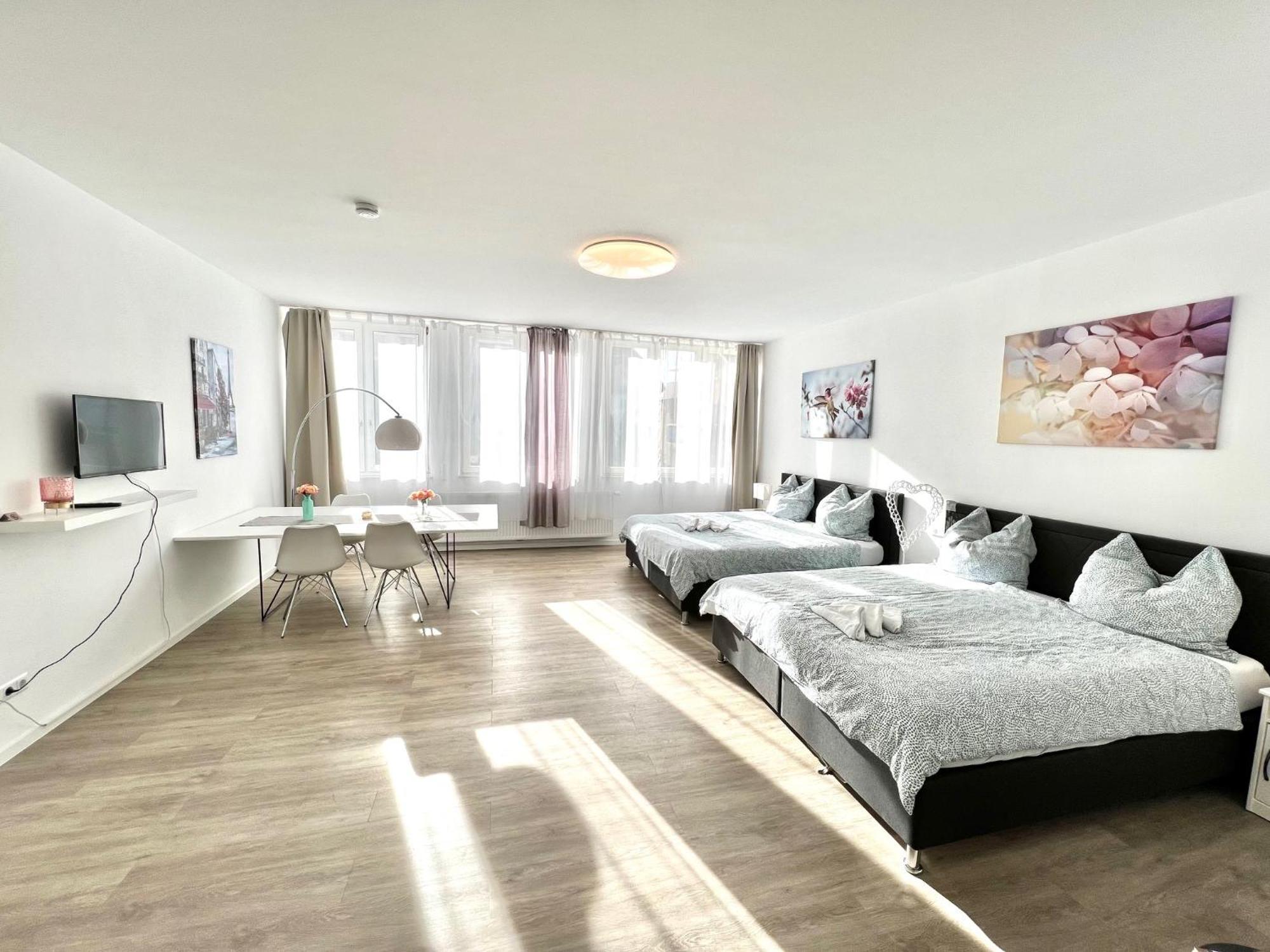 City Appartement Kueche,Bad, Parken Im Zentrum Von Равенсбург Екстериор снимка