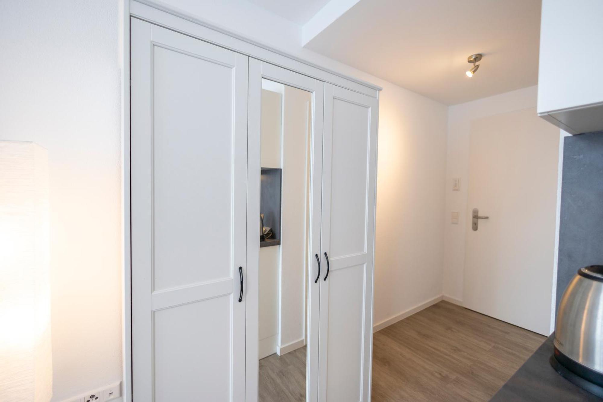 City Appartement Kueche,Bad, Parken Im Zentrum Von Равенсбург Екстериор снимка