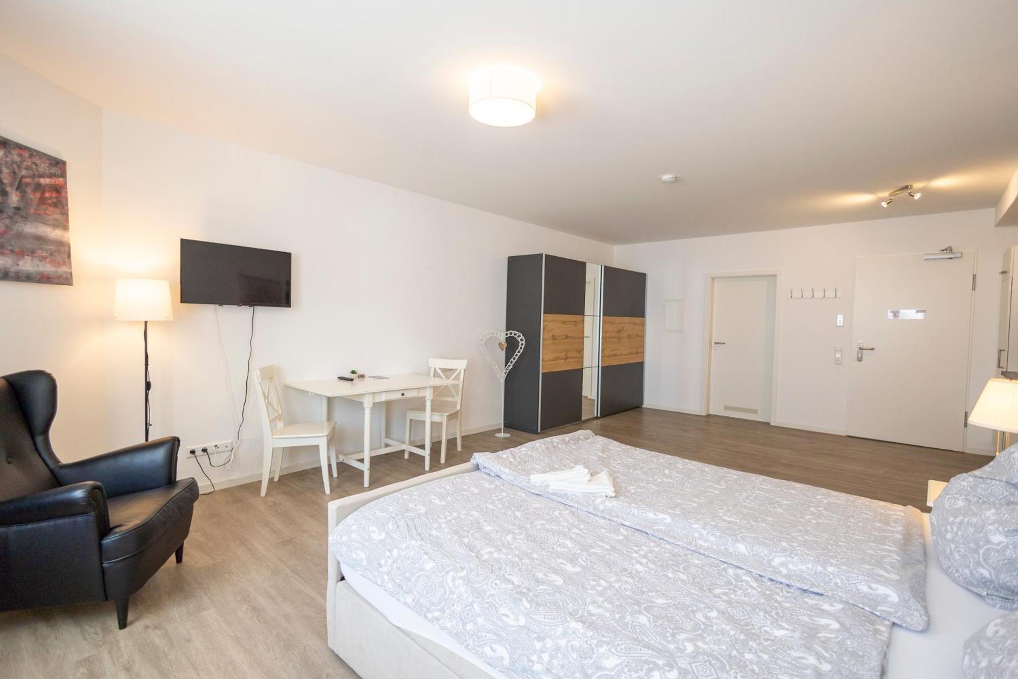 City Appartement Kueche,Bad, Parken Im Zentrum Von Равенсбург Екстериор снимка