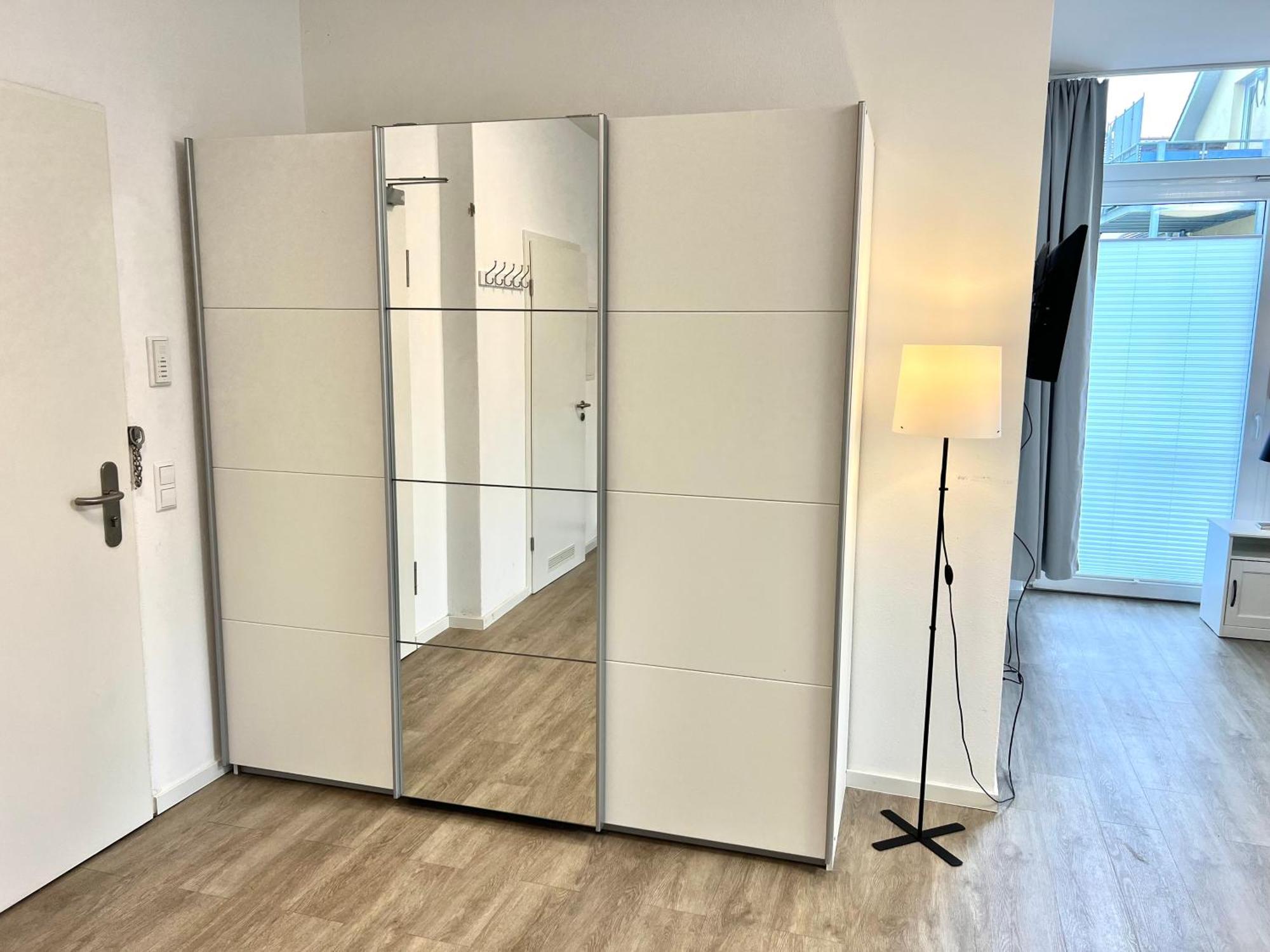 City Appartement Kueche,Bad, Parken Im Zentrum Von Равенсбург Стая снимка