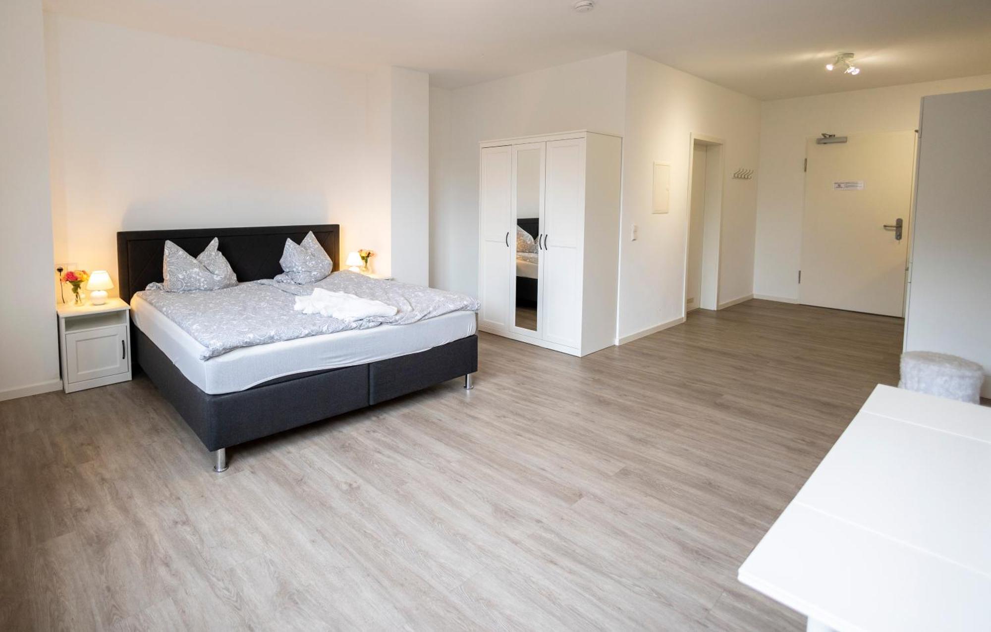 City Appartement Kueche,Bad, Parken Im Zentrum Von Равенсбург Екстериор снимка