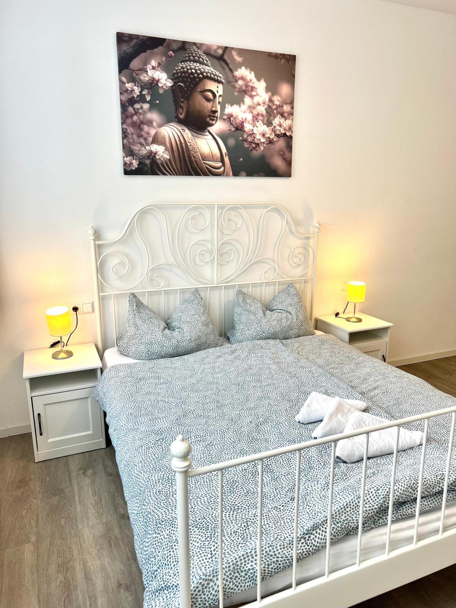 City Appartement Kueche,Bad, Parken Im Zentrum Von Равенсбург Стая снимка